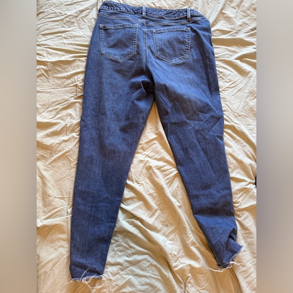 Lane Bryant Mid Rise Super Stretch Skinny Fit Embroidered Floral Design Jeans 16 - Picture 6 of 6